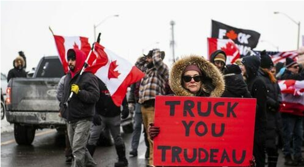 protesters_with_trudeau_sign