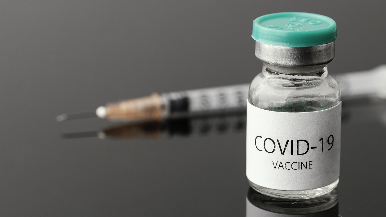 cv-vial-and-syringe