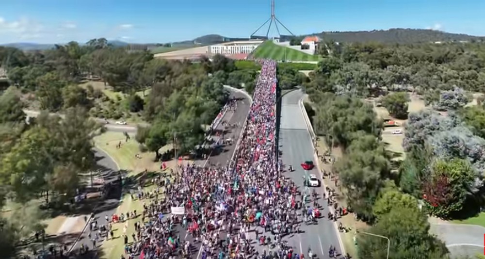 canberra_crowds_protest_convoy_2022