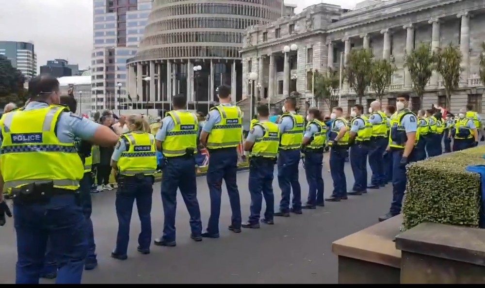 nz_police_at_parliament_feb_22