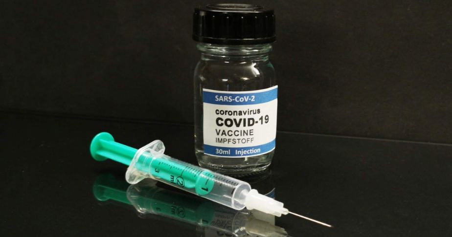 covid vial and syringe